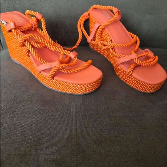 Guess Vibrant Orange Wedge Sandals - Picture 1 of 2